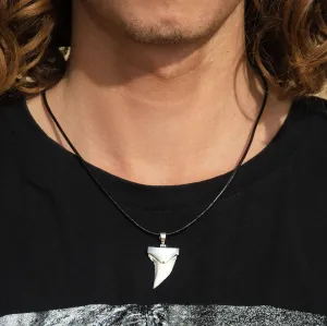 Mako shark tooth solid silver pendant s31