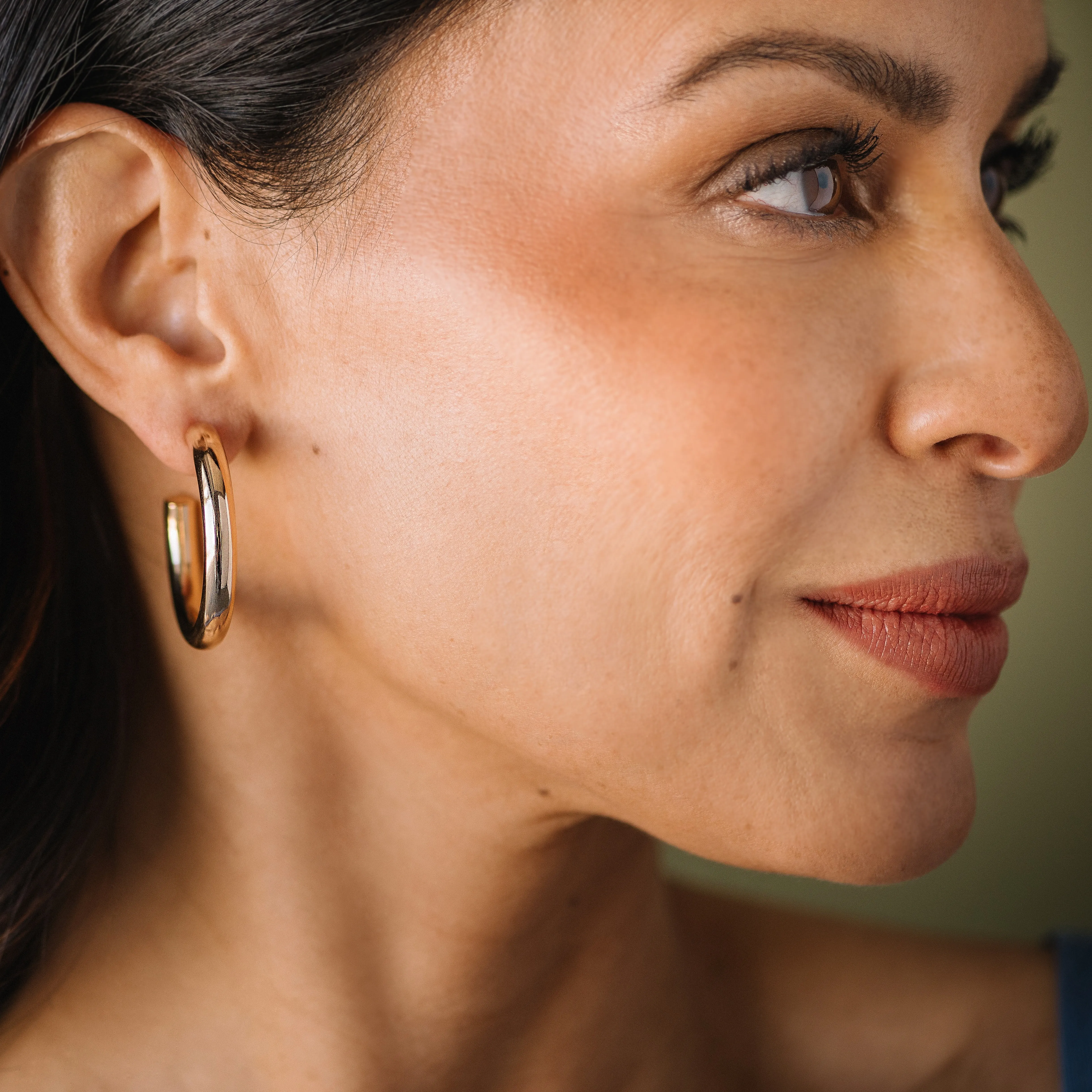 Medium Chunky Hoop Earrings