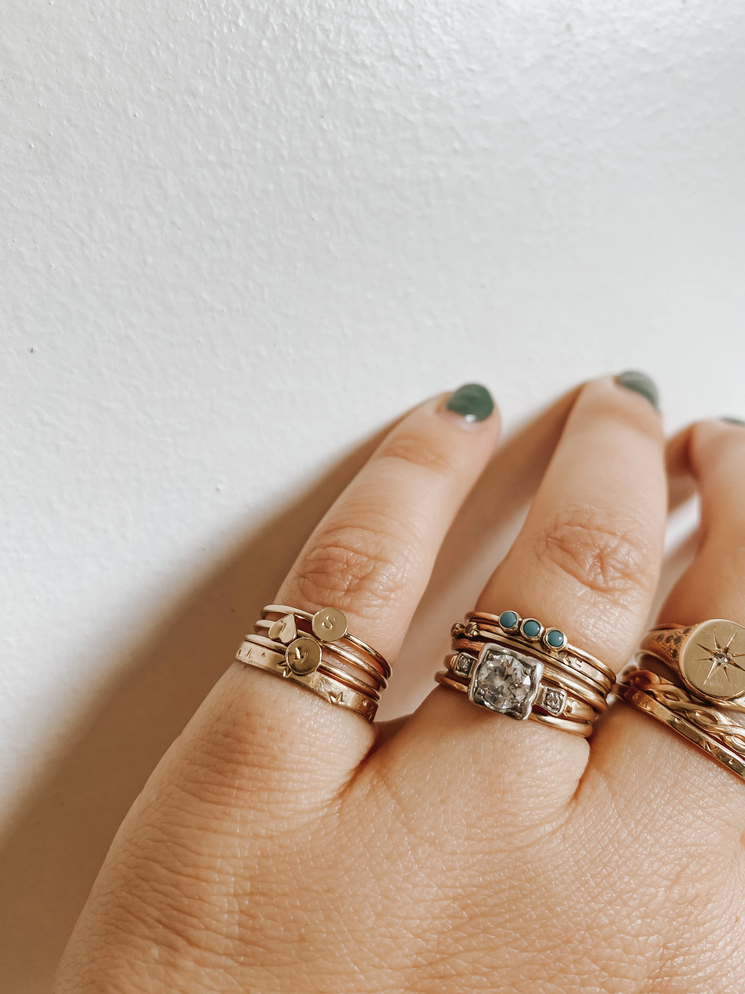 MINI HEART SIGNET RING