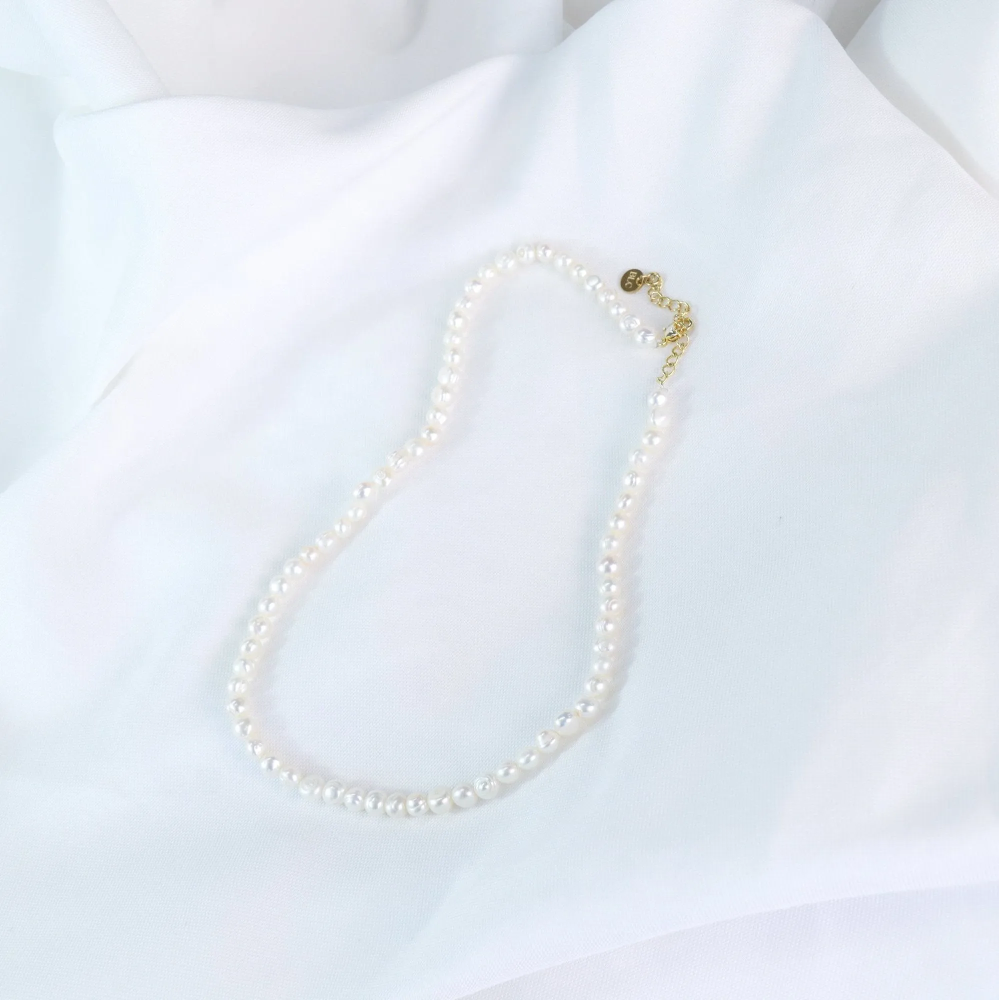 Nyra | Freshwater Pearl Necklace Choker