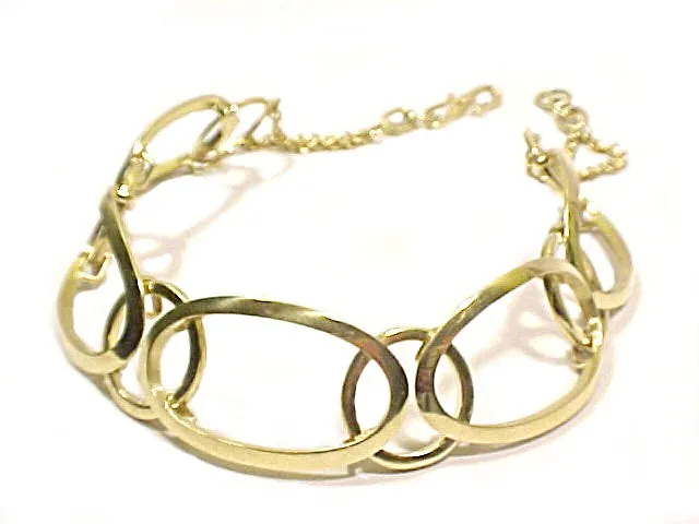 'Oval Line Choker'