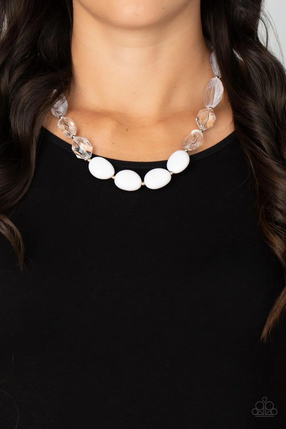 PAPARAZZI Private Paradise - White NECKLACE