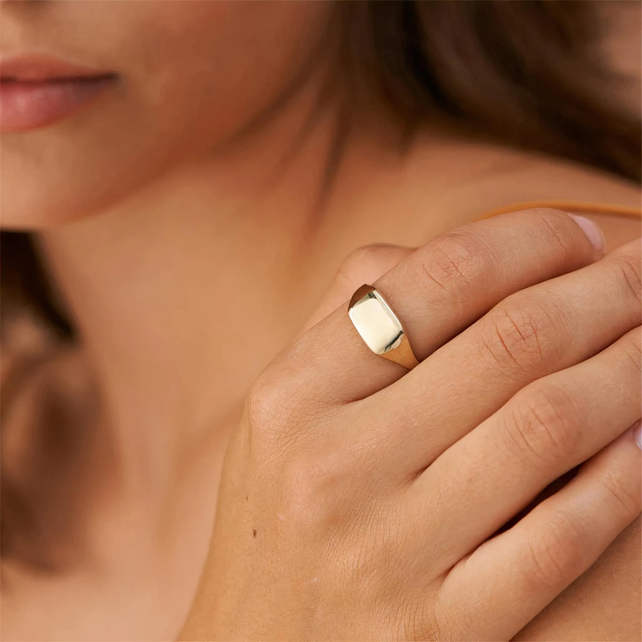 PERSONALIZED RECTANGLE SIGNET RING