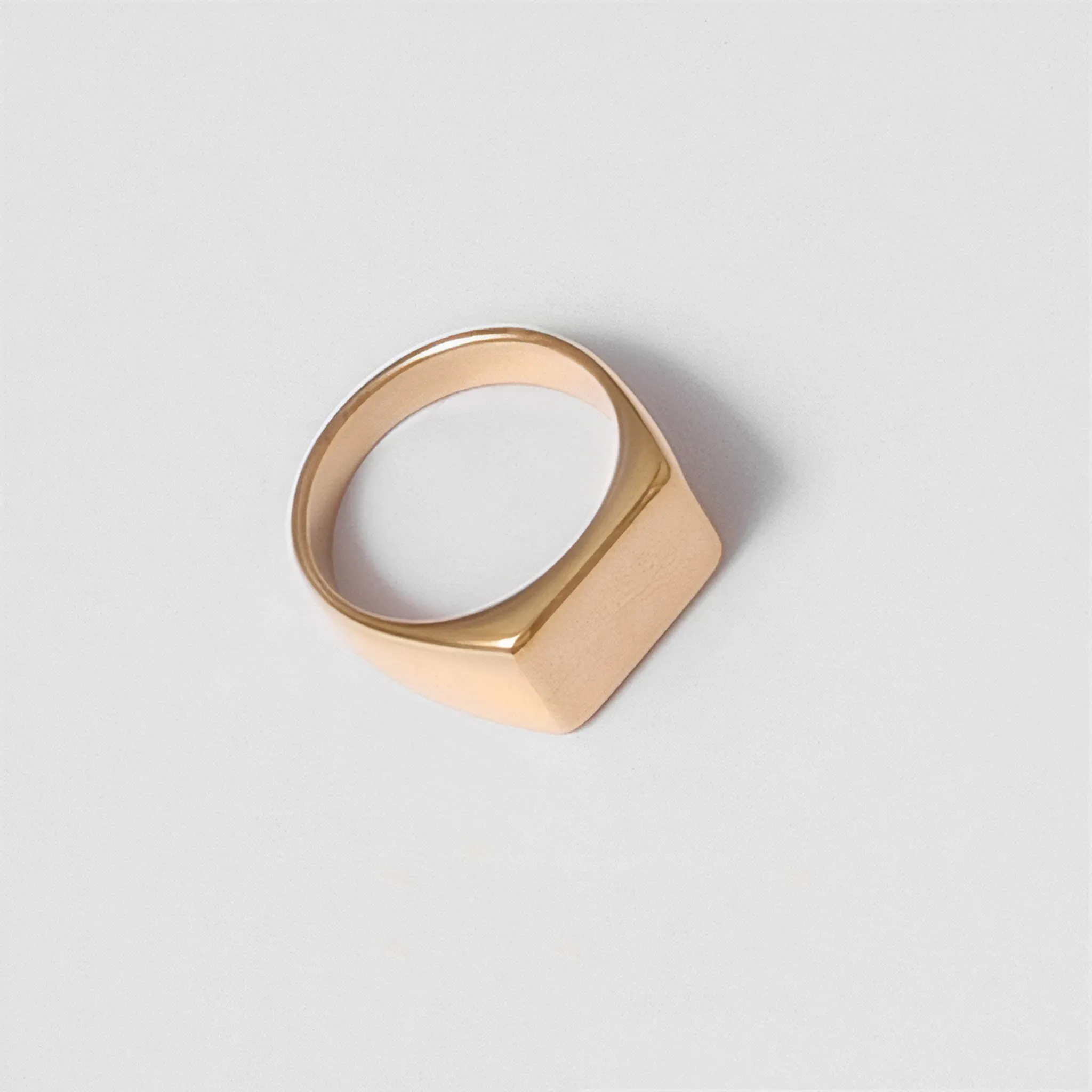 PERSONALIZED RECTANGLE SIGNET RING