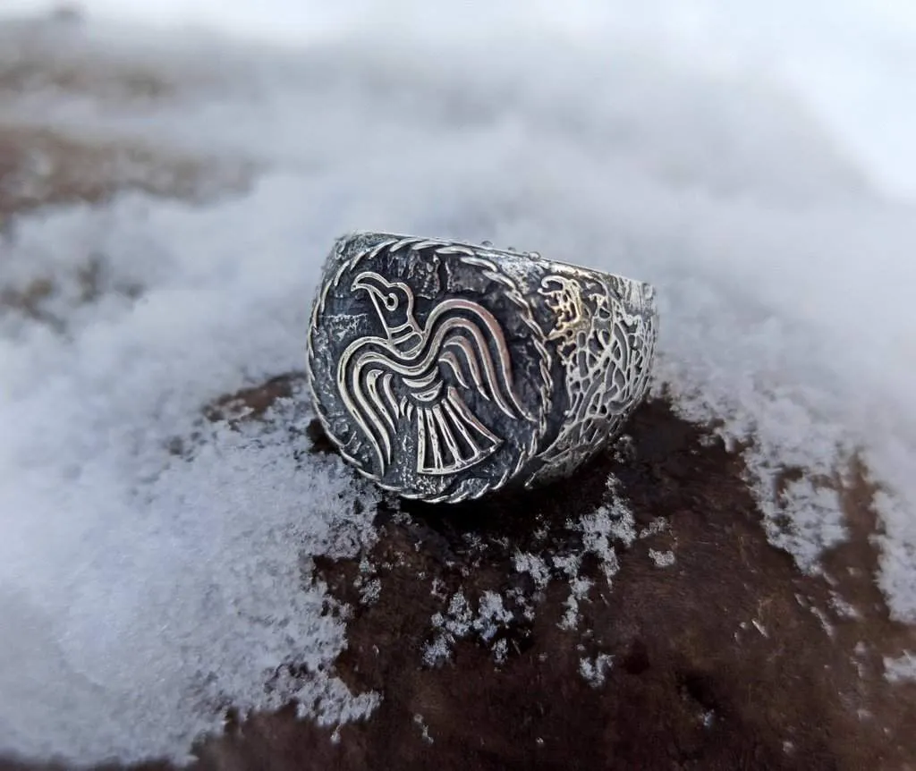 Raven banner silver signet ring