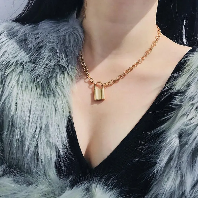 Rock Choker Lock Necklace