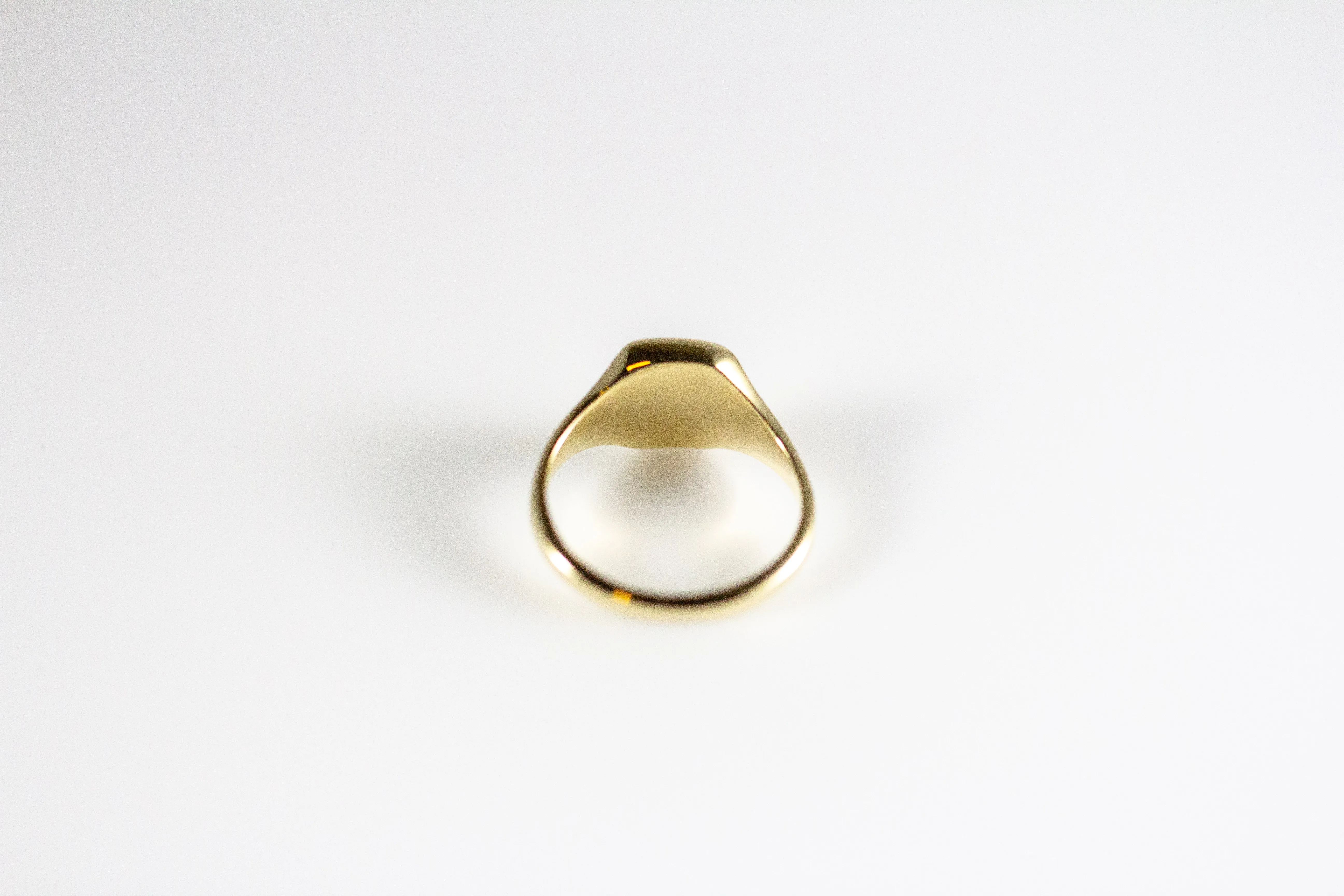 SIGNET: REFLECTION - Vertical