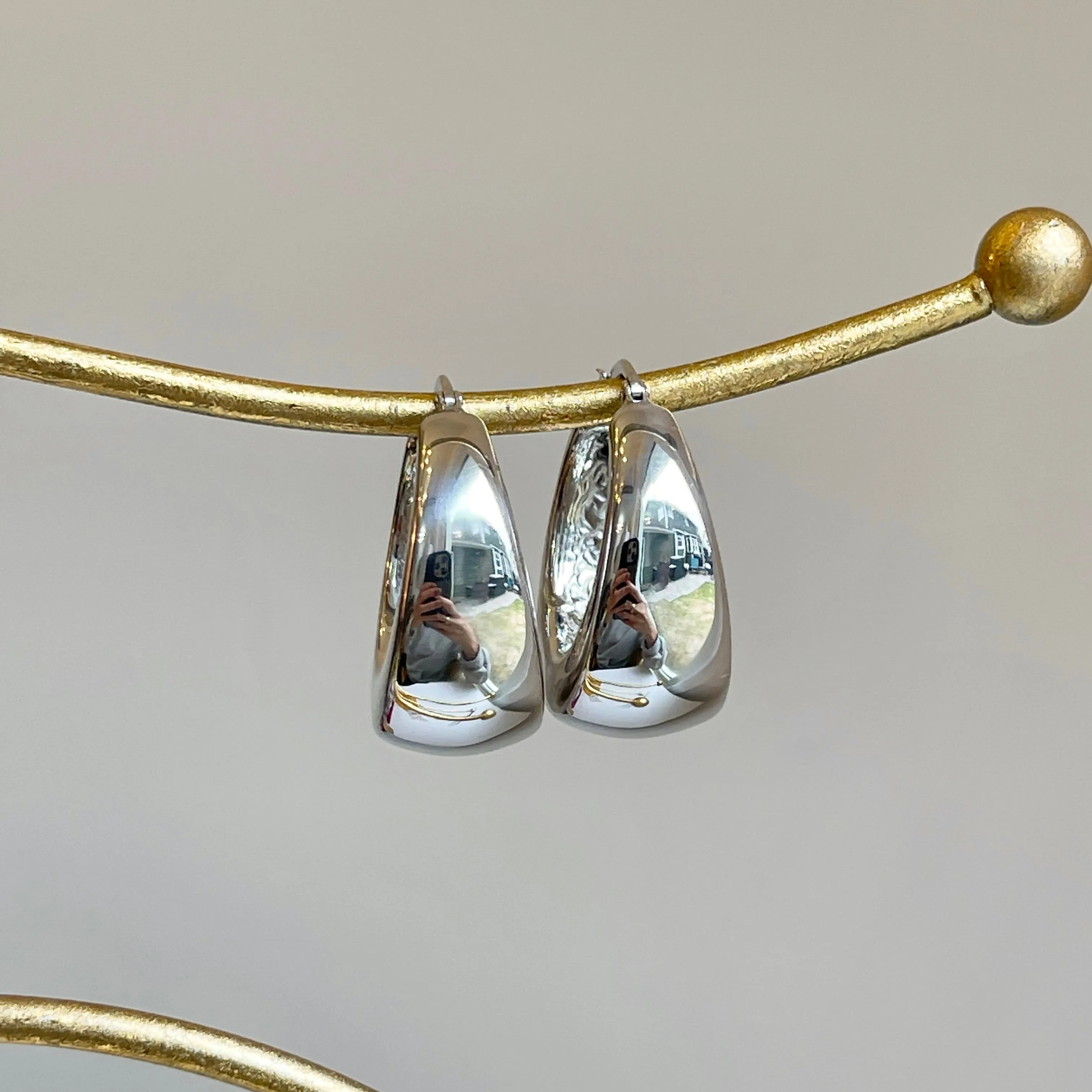 Sterling Silver Tapered Tube Round Hoop Earrings 26mm