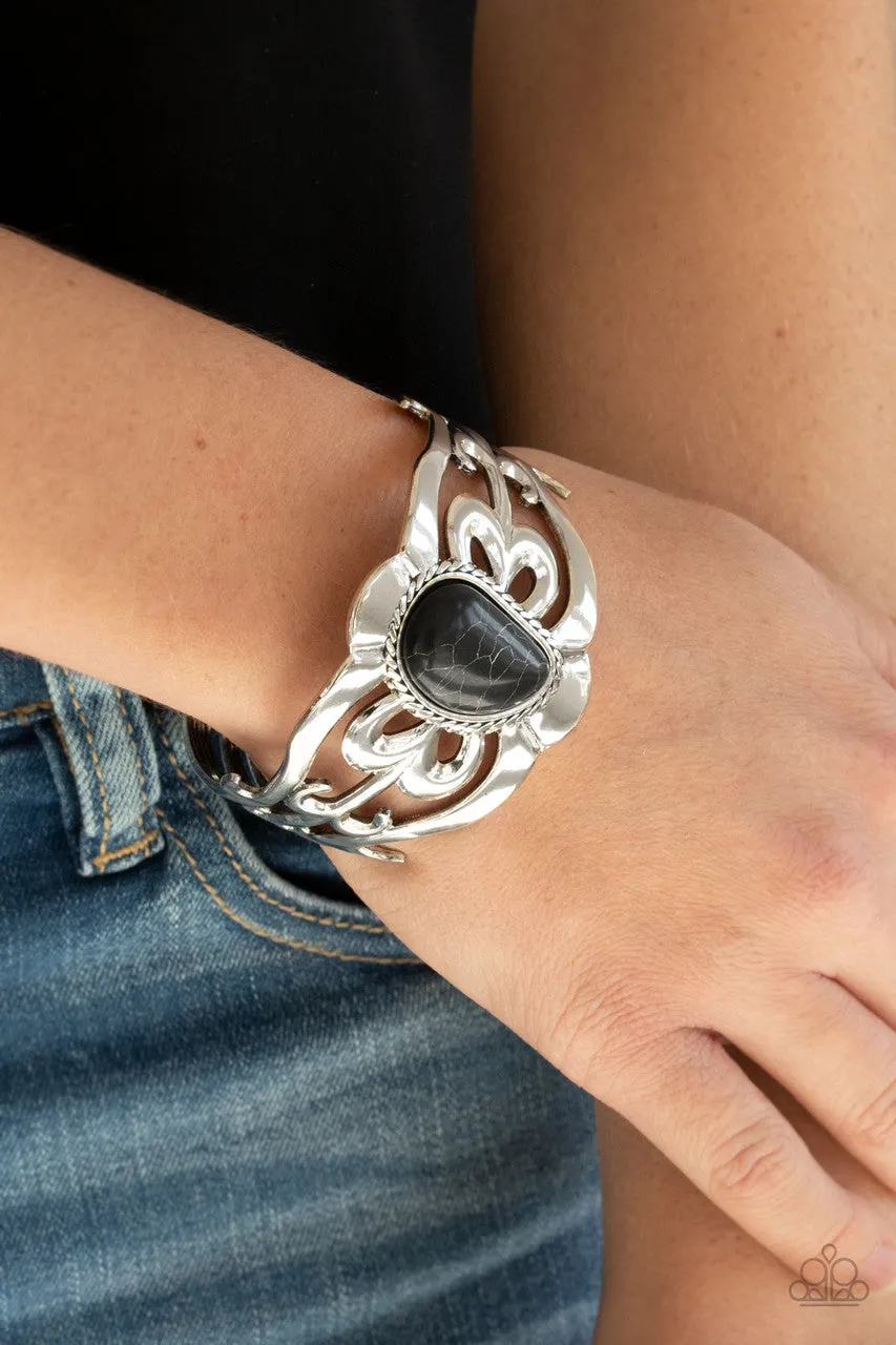 The MESAS Are Calling Black Paparazzi Bracelet