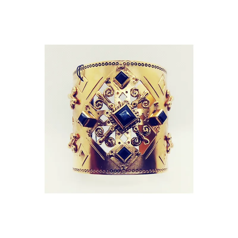 The Paloma Cross Cuff (C:TPC-bg-sq2-a2)