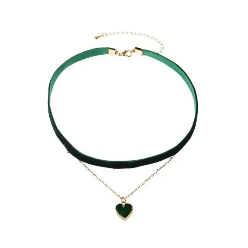 Trendy Simple Gothic Heart Pendant Choker Necklace Punk Choker Necklace for Women Girls Fashion Jewelry