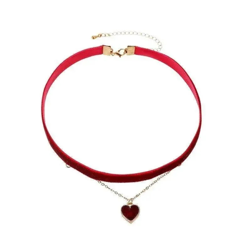 Trendy Simple Gothic Heart Pendant Choker Necklace Punk Choker Necklace for Women Girls Fashion Jewelry